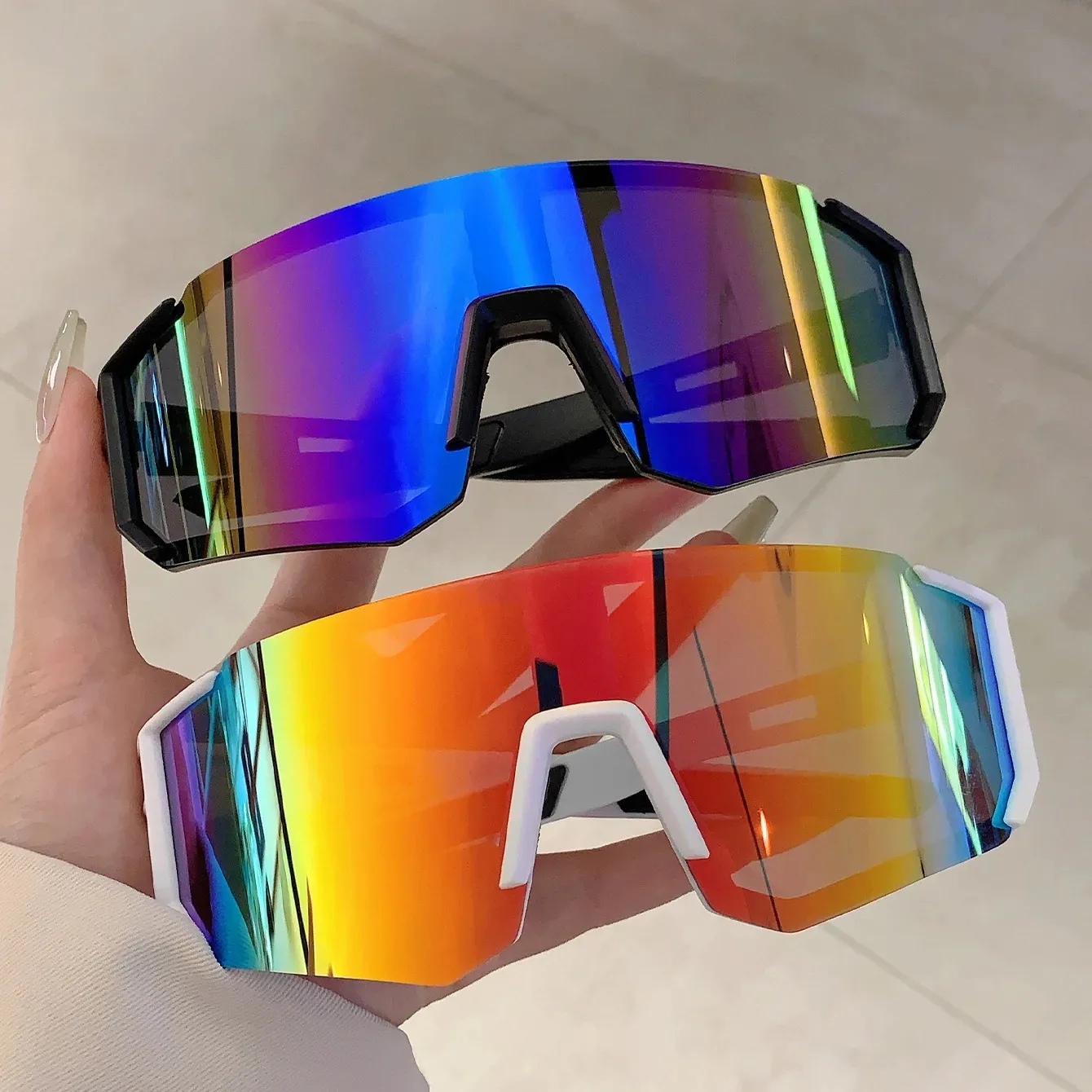 Outdoor Sport Gear - Occhiali da Sole Sportivi da Uomo