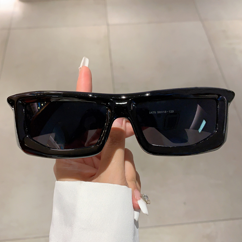 Occhiali da Sole Avvolgenti Y2 - Outdoor Sport Glasses recensione e prezzo