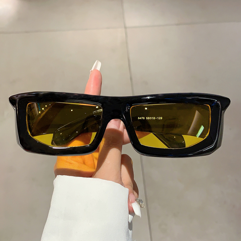 Occhiali da Sole Avvolgenti Y2 - Outdoor Sport Glasses recensione e prezzo